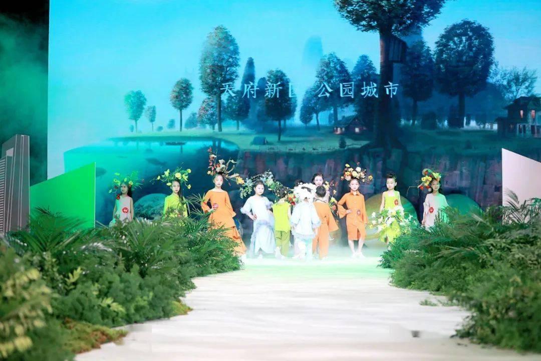 一路走好！50岁歌手灰子家中吐血猝死，曾与刘欢周华健一起录节目